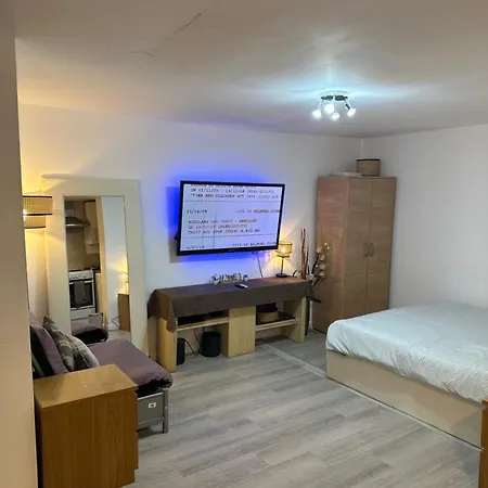 Stylish Studio Flat - Watford Junction - Harry Potter Exterior photo