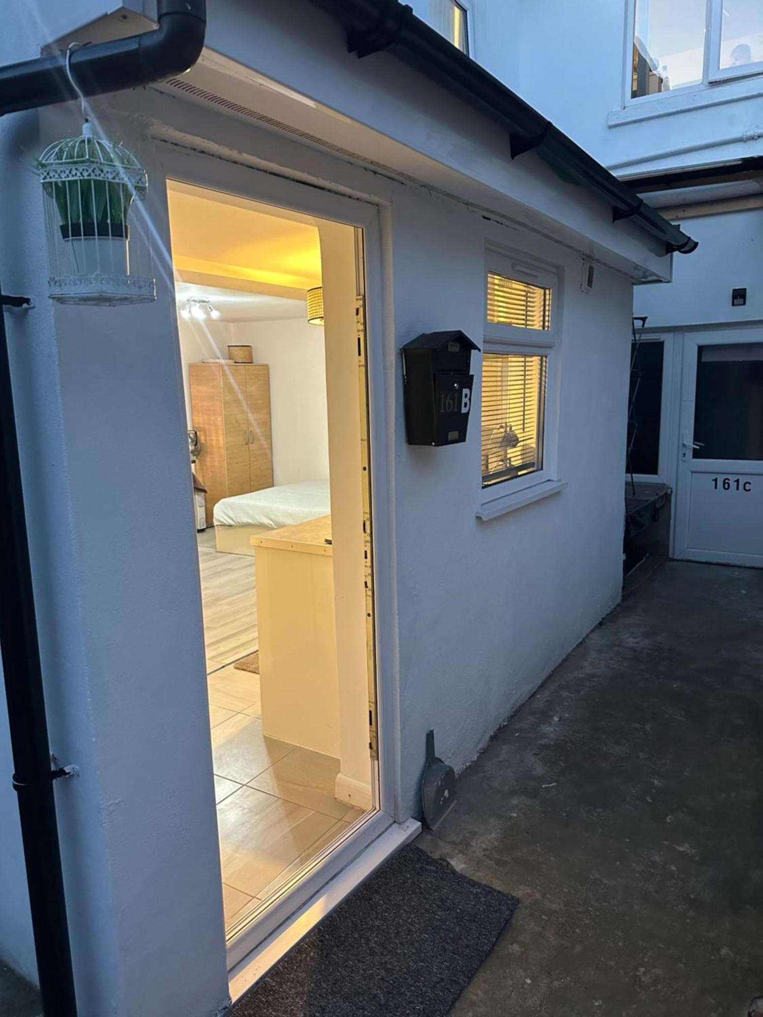 Stylish Flat - Watford Junction - Harry Potter Apartment *