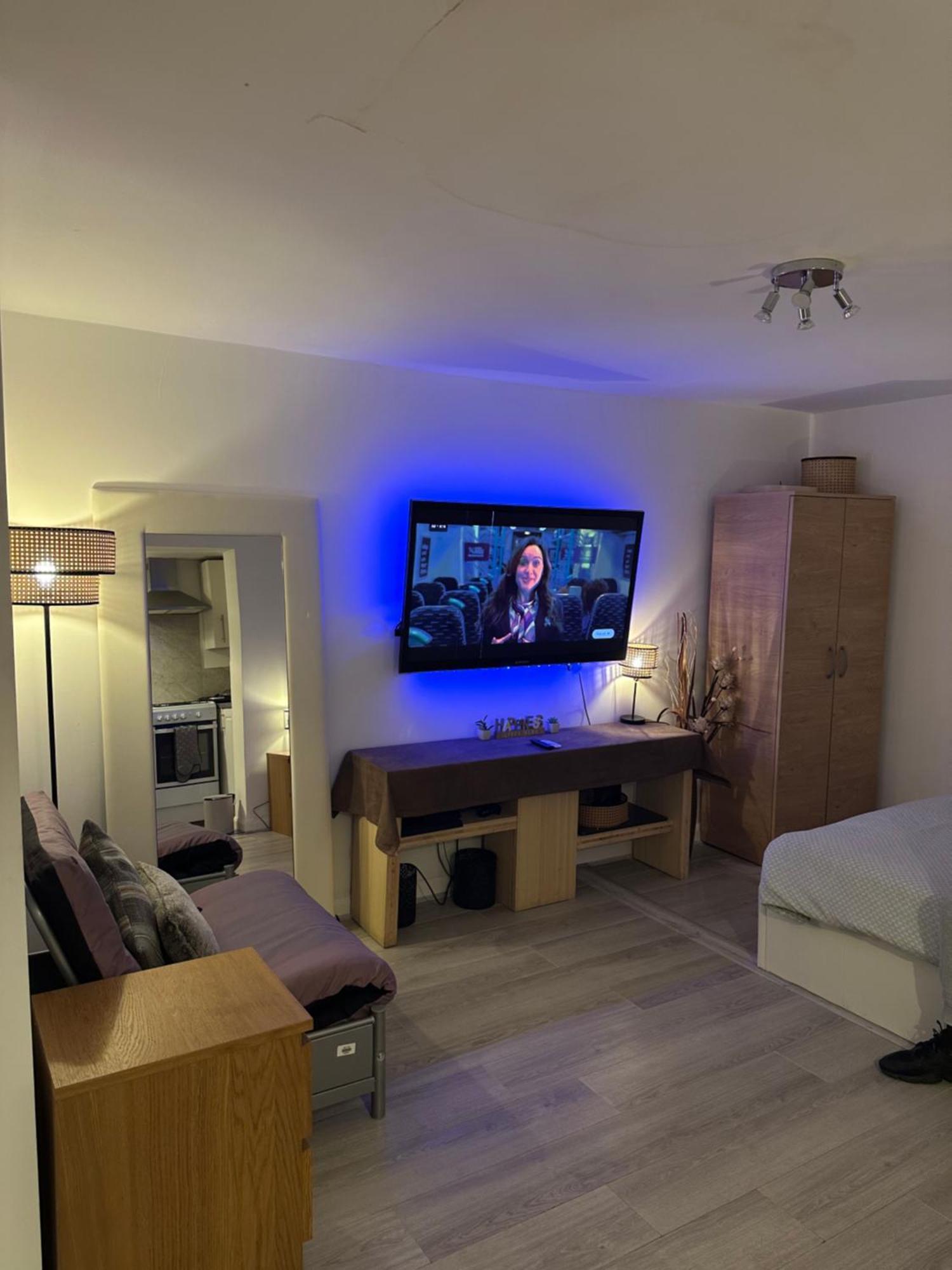 Apartment Stylish Flat - Watford Junction - Harry Potter *