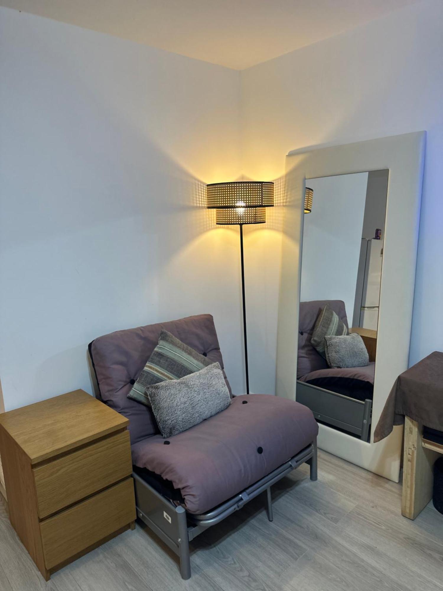 Stylish Flat - Watford Junction - Harry Potter Apartment *